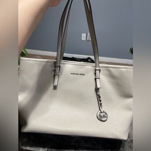 Michael Kors Jet Set Tote